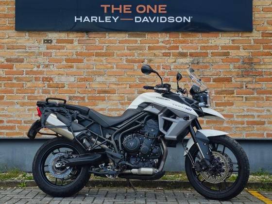 TRIUMPH TIGER 800 XR 